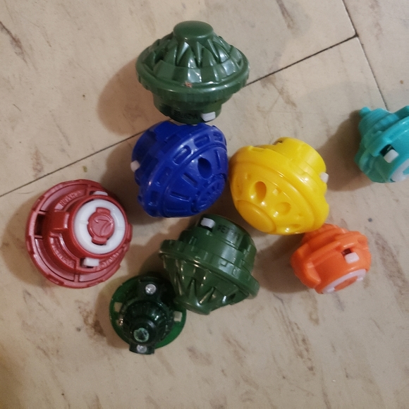 Massive BeyBlade Collection - Picture 10 of 10